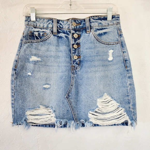 KanCan Signature Size M Distressed Button Fly High Rise Denim Mini Skirt - Picture 2 of 7